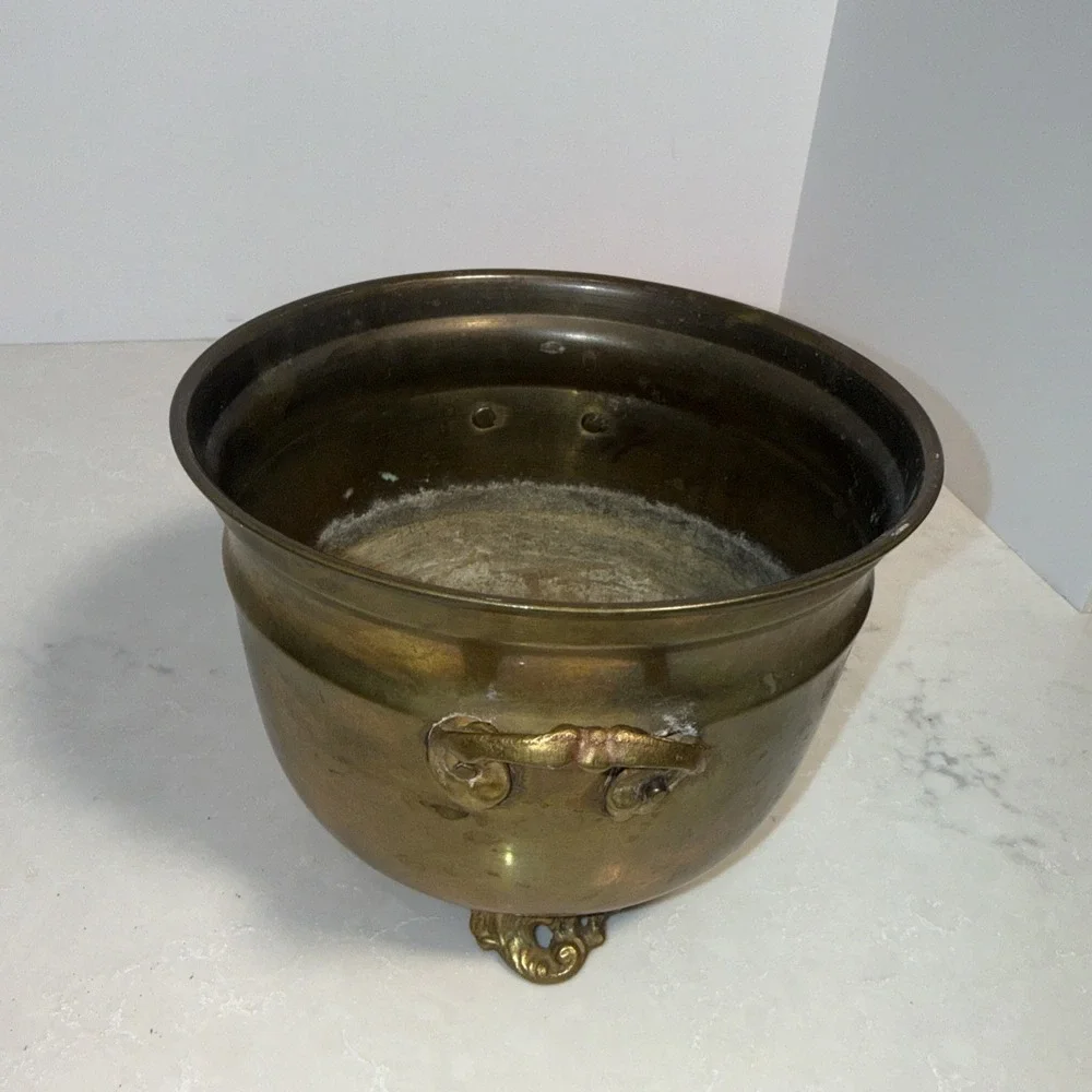 VTG Brass Cauldron Footed Gothic Romance Planter 7
